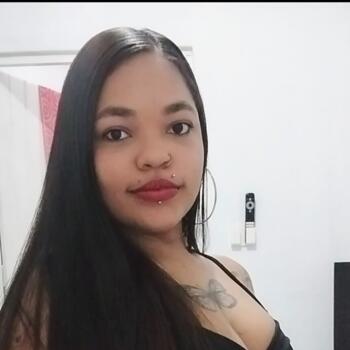 Babysitter Recife: Mirelly