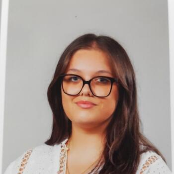 位于Senlis的临时保姆: Lisa