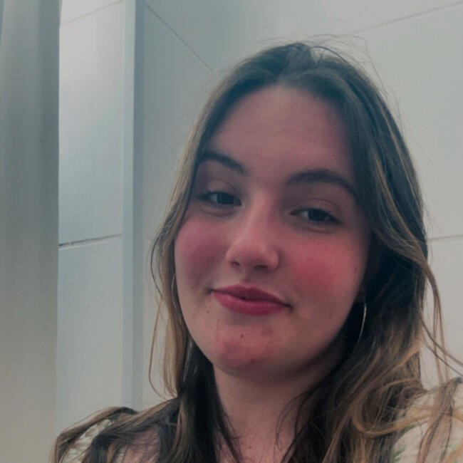 Babysitter in Caxias do Sul: Camila