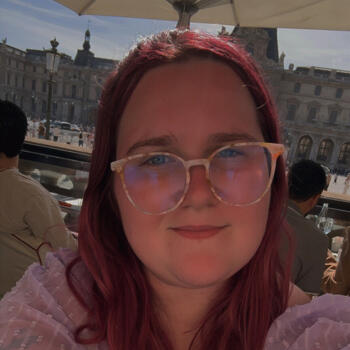 Babysitter in Brighton: Leah