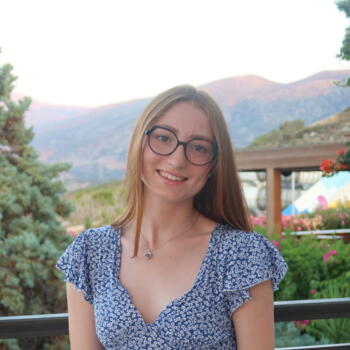 Babysitter in Thouaré-sur-Loire: Lola