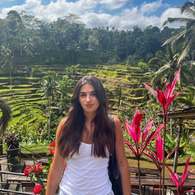 Babysitter in Bordeaux: Chloé