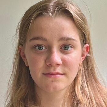 Babysitter in Rangiora: Eva