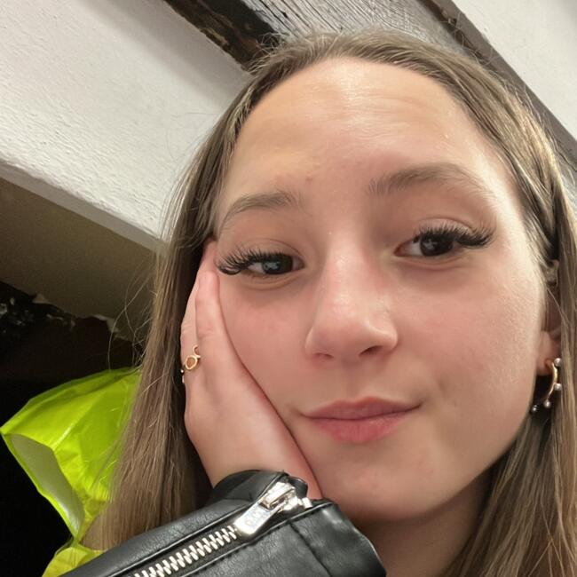 Babysitter in Marsac-sur-lIsle: Marine