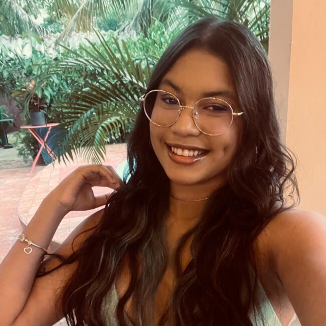 Babysitter in Paraíso do Tocantins: Vitória