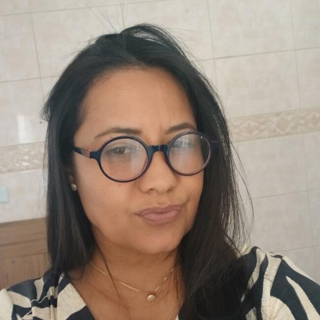 Babysitter in Barueri: Neide