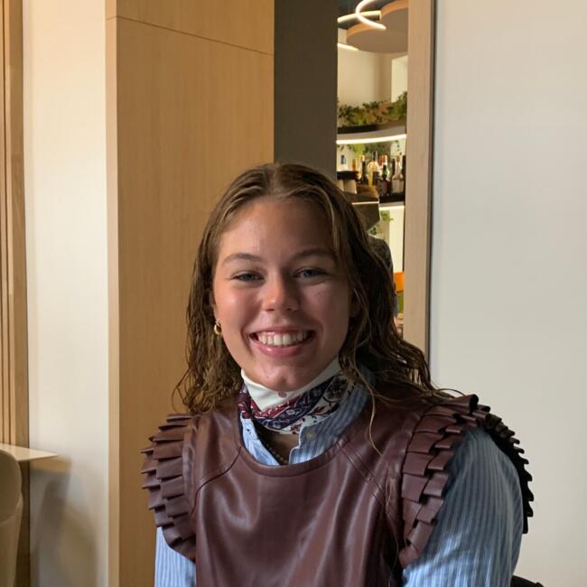 Babysitter in Saint-Étienne: Celestine