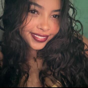 Babysitter in Belo Horizonte: Yasmin