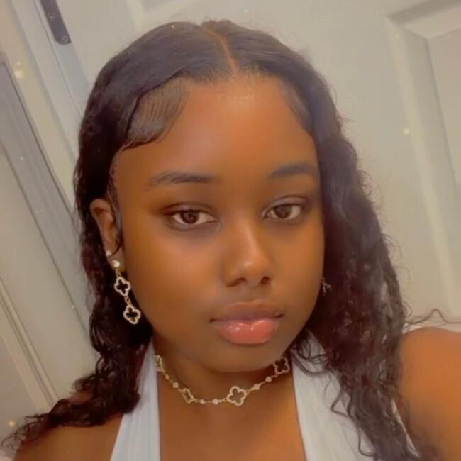 Babysitter in Quincy: Shanta