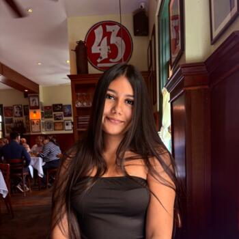 Babysitter in San Isidro de El General: Ximena