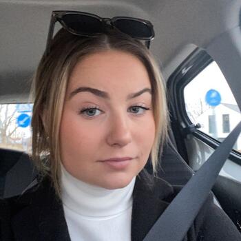 Babysitter in Kungsbacka: Engla