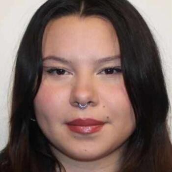 Bebisiterka u Borča: Andjela