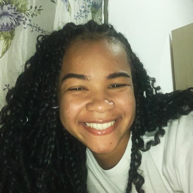 Babysitter in Queimados: Victoria