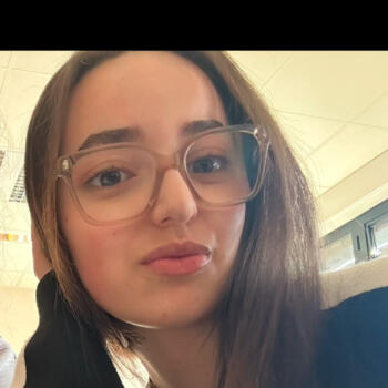 Babysitter in Saint-Jean-le-Blanc: Kawtar