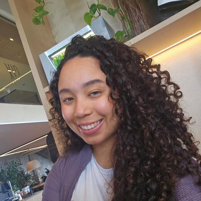 Babysitter in Brasília: Maria Eduarda