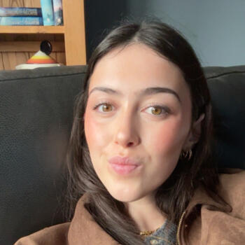 Babysitter in Gloucester: Andrea