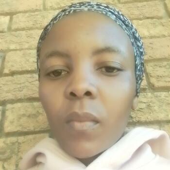 Babysitting job in Parow: babysitting job Ntumiseng