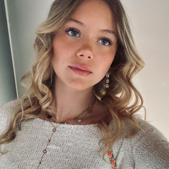 Babysitter in Andernos-les-Bains: Ambre