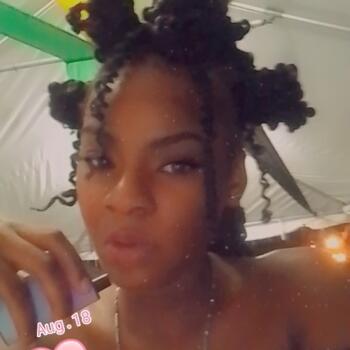 Babysitter Ocho Rios: Khalealah