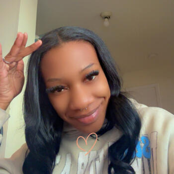 Babysitter in Derby (Connecticut): Courtney