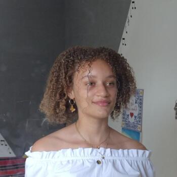 Babysitter in Cabo de Santo Agostinho: Maria