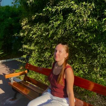 Babysitter in Blangy-Tronville: Leanne