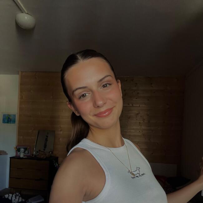 Babysitter in Toulouse: Anouk