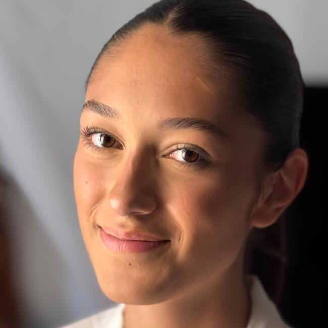 Babysitter in Cannes: Maria