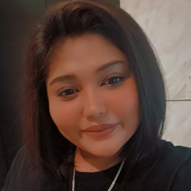 位于Singapore Island的临时保姆: Idah