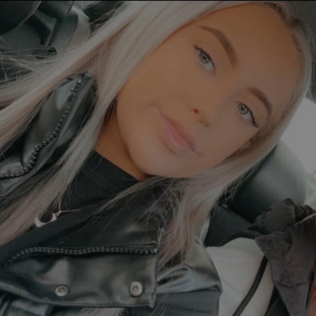 Babysitter in Castleisland: Dayna