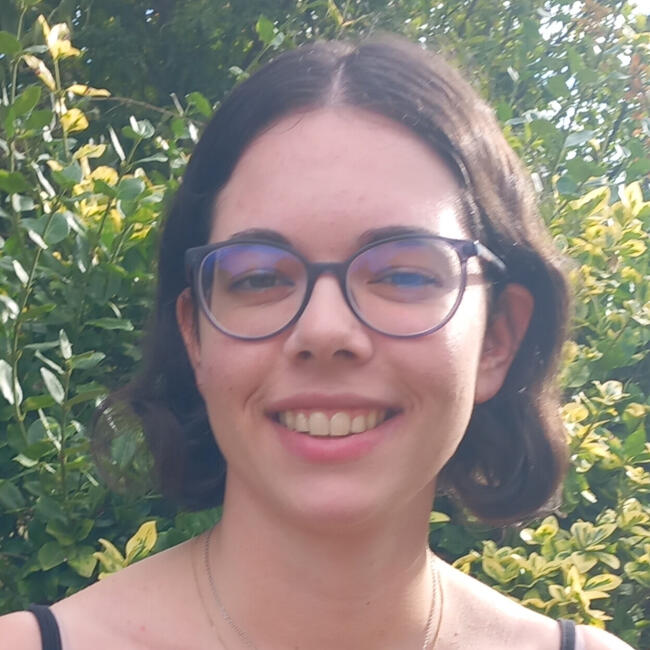 Babysitter in L'Isle-Jourdain: Maëlis