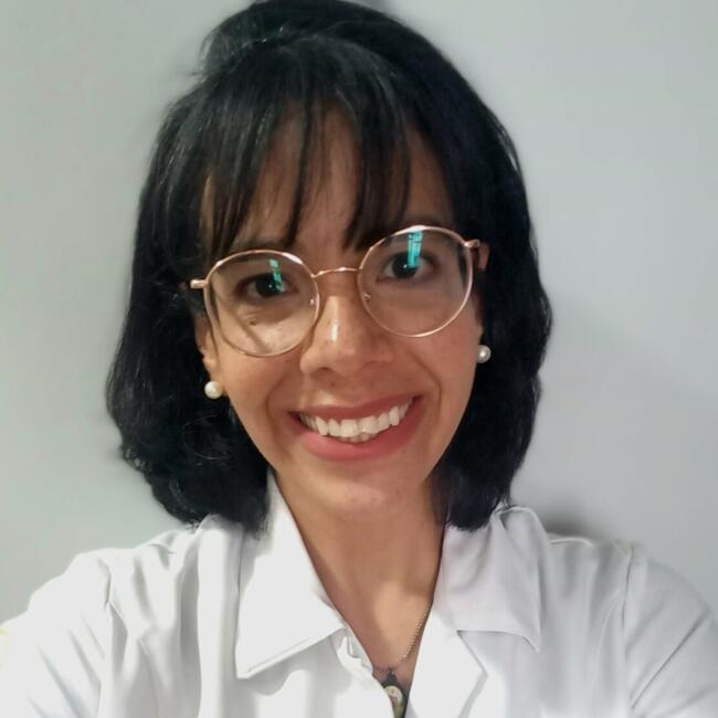 Babysitter in Campinas: Carla