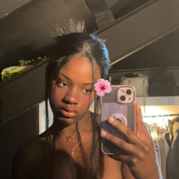 Babysitter in Nice: Marie