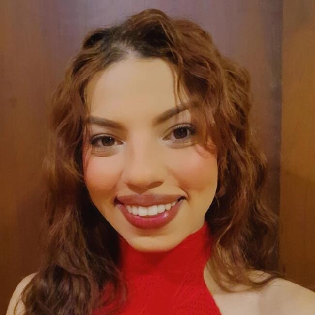 Babysitter in Barueri: Emanuella Celes