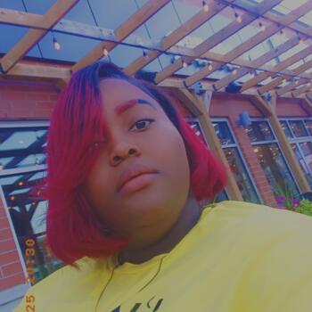 Babysitter in Pickering: Shantay