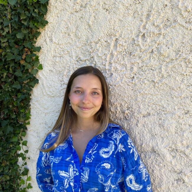 Babysitter in Roquefort-les-Pins: Roxane
