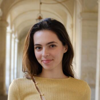 Babysitter in Paris: Léonie