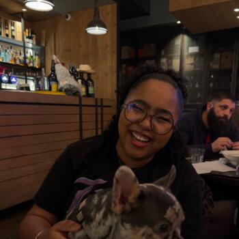 Babysitter in Les Sables-d'Olonne: Maya