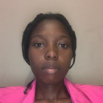 Babysitter in Johannesburg: Bridget