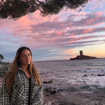 Babysitter in Fréjus: Marie