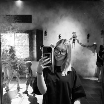 Babysitter in Roncq: Loane