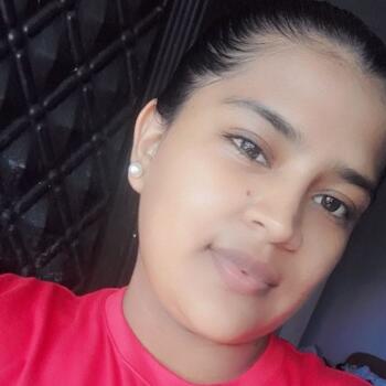 Niñera en Babahoyo: Naomy Ramirez