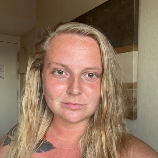 Babysitter in Gerrards Cross: Chloe