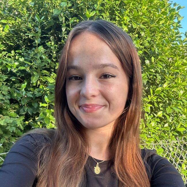 Babysitter in Auxerre: Juliane