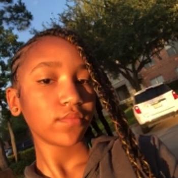 Babysitter Spring Lakes (Texas): Deja
