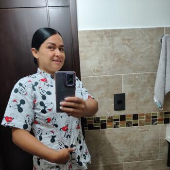 Baby-sitter in Caldas: Catherin