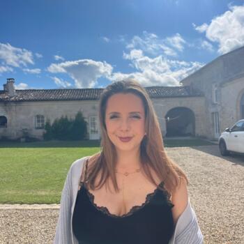 Babysitter in Angoulême: Zoé