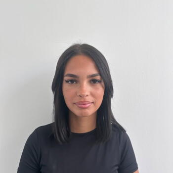 Babysitter in Issy-les-Moulineaux: Sabrina