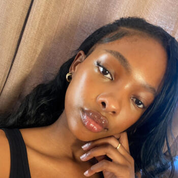 Babysitter in Alberton: Nonhlanhla