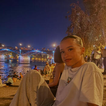 Babysitter in Houilles: Hidaya